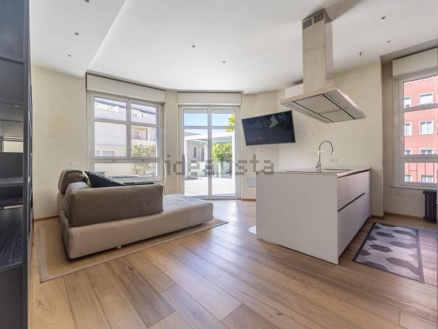 Appartamento in vendita di 77 m² in Via Francesco Brioschi, 65