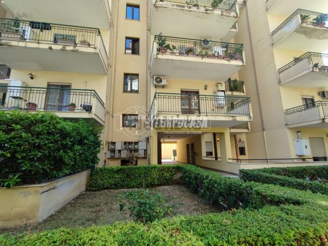 Appartamento in vendita di 77 m² in Via Giorgio Perlasca, 7
