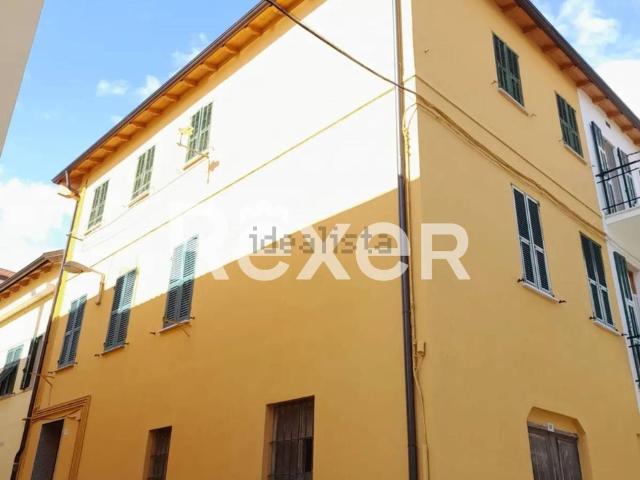 Appartamento in vendita di 77 m² in Via Giulio Cesare