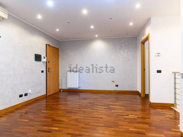 Appartamento in vendita di 77 m² in Via Giuseppe de Santis, 3
