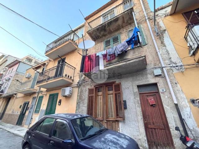 Appartamento in vendita di 77 m² in Via Goffredo Malaterra