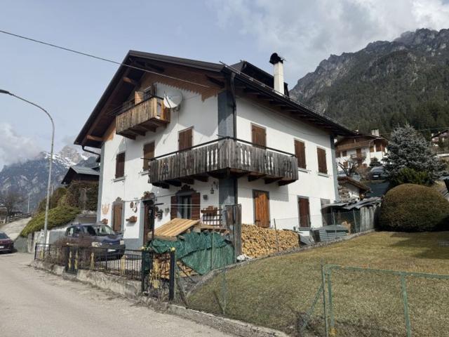 Appartamento in vendita di 77 m² in Via III Cime