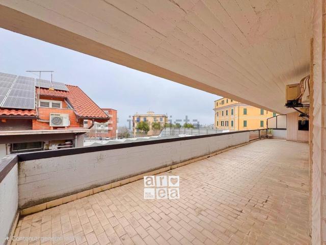 Appartamento in vendita di 77 m² in Via Lucio Camarra