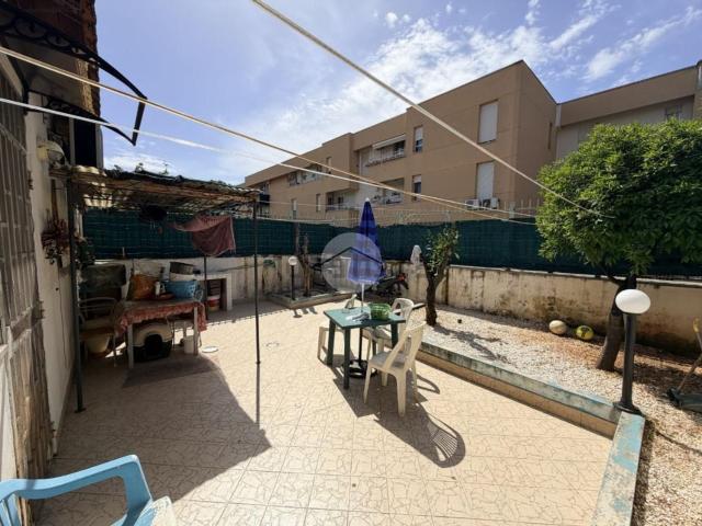 Appartamento in vendita di 77 m² in Via Luigi Vanvitelli, 54