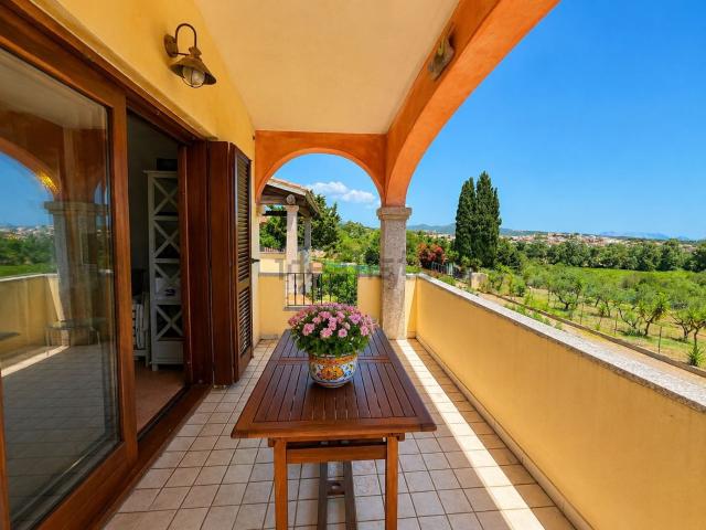 Appartamento in vendita di 77 m² in Via Montalbo, 1
