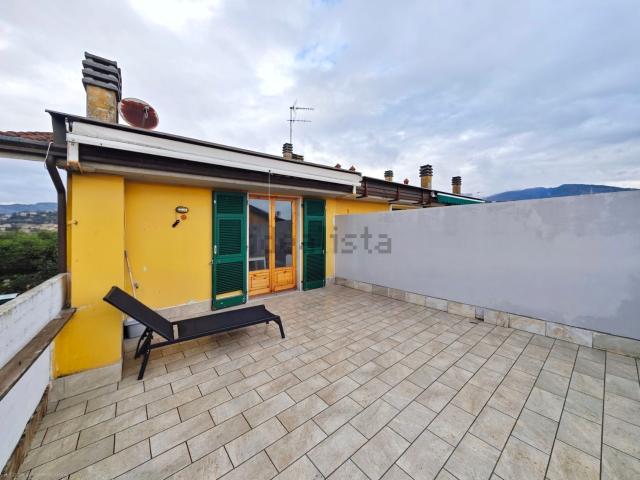 Appartamento in vendita di 77 m² in Via Nave, 83