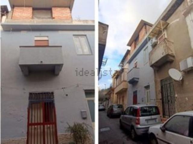 Appartamento in vendita di 77 m² in Via Roccella, 26