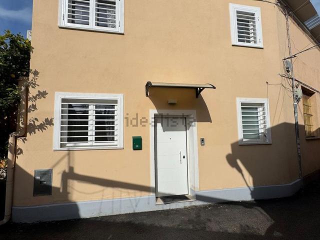 Appartamento in vendita di 77 m² in Via S. Genesio