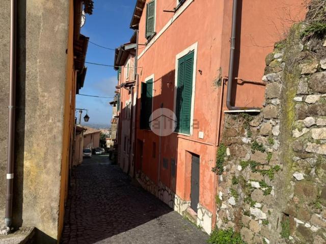 Appartamento in vendita di 77 m² in Via San Vittorino, 4