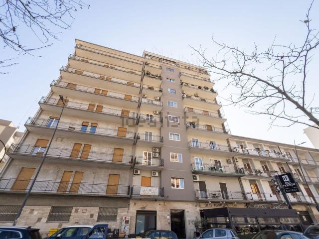 Appartamento in vendita di 77 m² in Viale Magna Grecia, 423