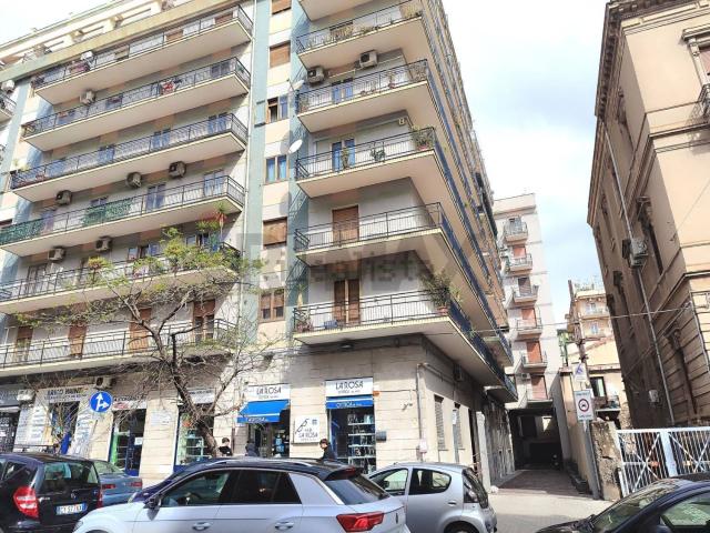Appartamento in vendita di 77 m² in Viale Mario Rapisardi, 98