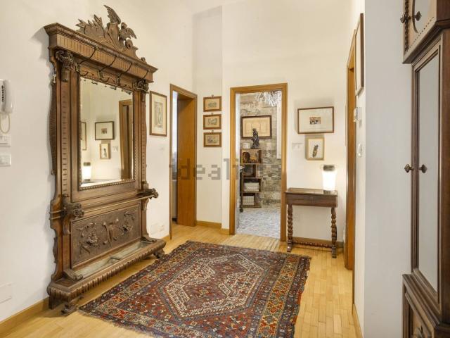 Appartamento in vendita di 77 m² in Viale Antonio Silvani