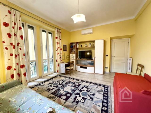 Appartamento in vendita di 77 m² in Viale Daniel Hanbury, 76