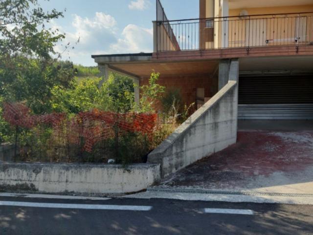 Appartamento in vendita di 74 m² in Contrada Peschete