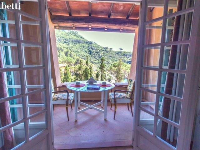 Appartamento in vendita di 74 m² in Località cala piccola