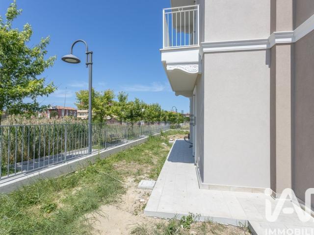 Appartamento in vendita di 74 m² in Strada Provinciale Helvia Recina