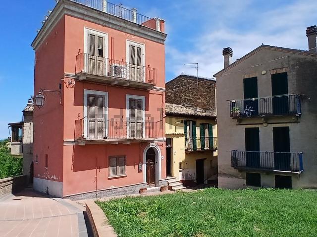 Appartamento in vendita di 74 m² in Vicolo XVIII Garibaldi, 3