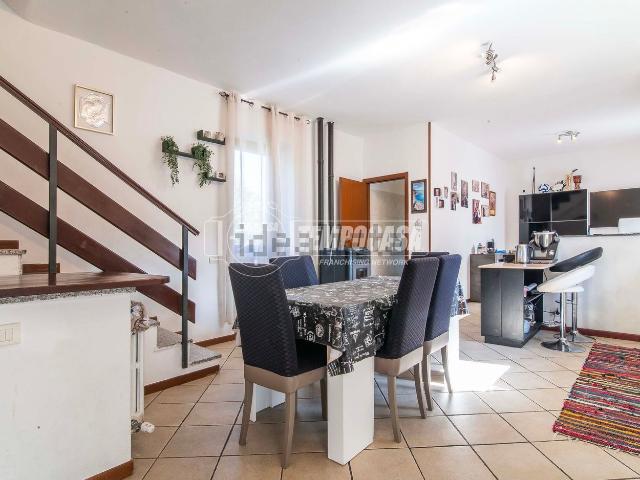 Appartamento in vendita di 74 m² in Via Valle, 10