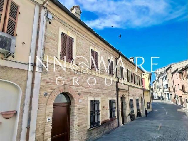 Appartamento in vendita di 74 m² in Via Angelo Giunta, 31