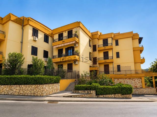 Appartamento in vendita di 74 m² in Via Cavour, 6