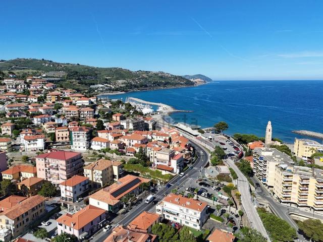 Appartamento in vendita di 74 m² in Via Cristoforo Colombo, 6