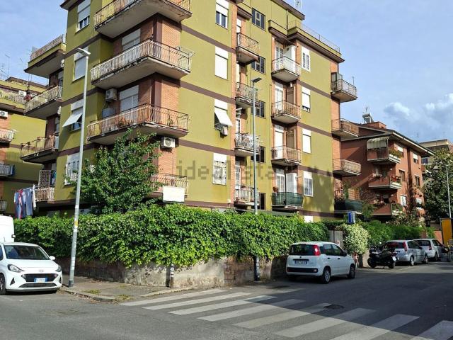 Appartamento in vendita di 74 m² in Via degli Olmi, 59