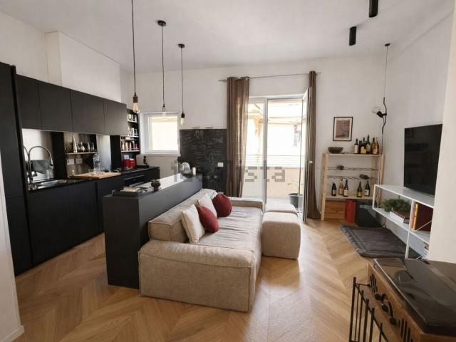 Appartamento in vendita di 74 m² in Via della Farnesina