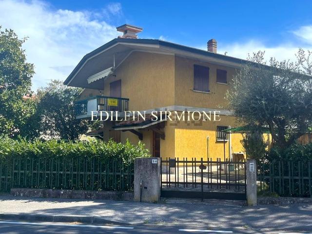 Appartamento in vendita di 74 m² in Via Divisione Acqui, 32