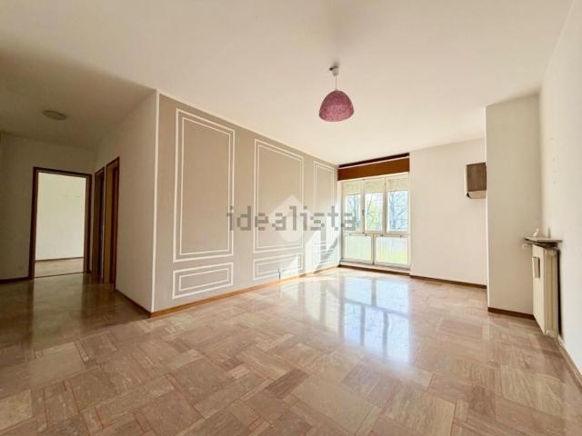 Appartamento in vendita di 74 m² in Via Divisione Julia, 42