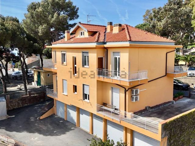 Appartamento in vendita di 74 m² in Via Francesco Baracca, 6