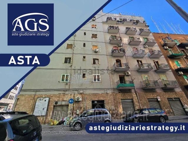 Appartamento in vendita di 74 m² in Via Giacomo Leopardi, 21