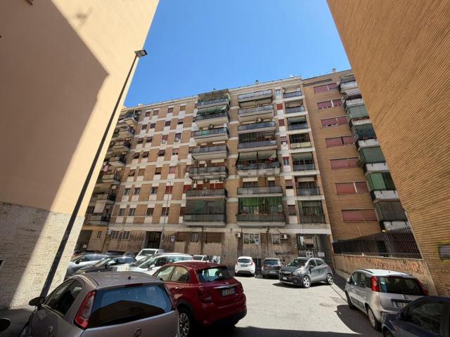 Appartamento in vendita di 74 m² in Via Giuseppe Pianell