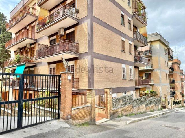 Appartamento in vendita di 74 m² in Via Lamporecchio
