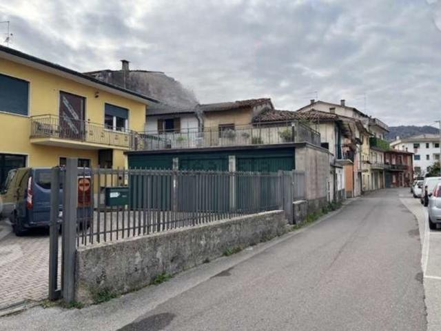 Appartamento in vendita di 74 m² in Via Michelangelo Cardina, 82