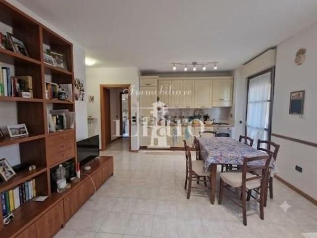 Appartamento in vendita di 74 m² in Via Sardegna, 50145