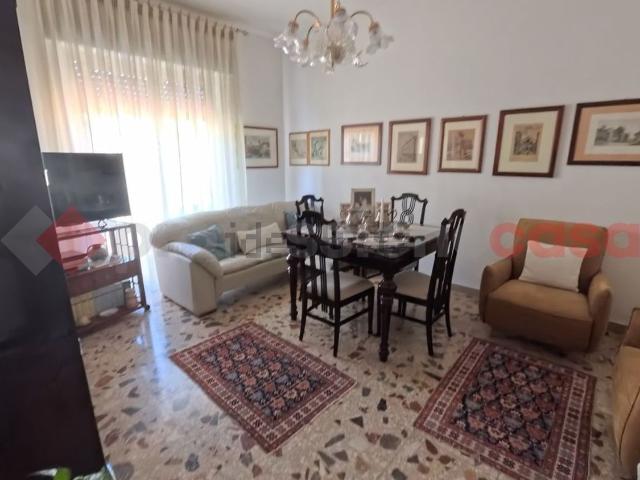 Appartamento in vendita di 74 m² in Via Sbarre Inferiori, 8