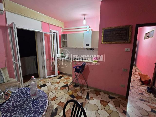 Appartamento in vendita di 74 m² in Via Silvestri, 77