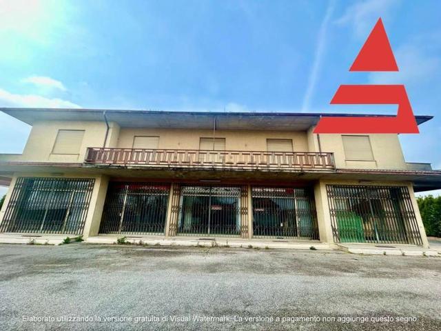 Appartamento in vendita di 750 m² in Via Volta A 2