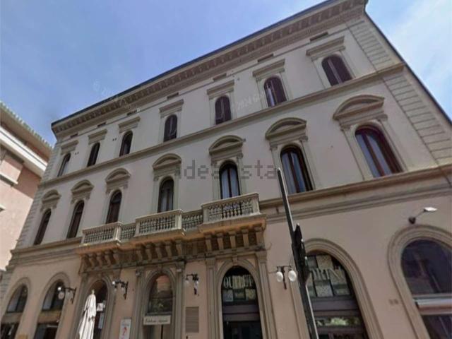 Appartamento in vendita di 75 m² in Corso Giacomo Matteotti, 17