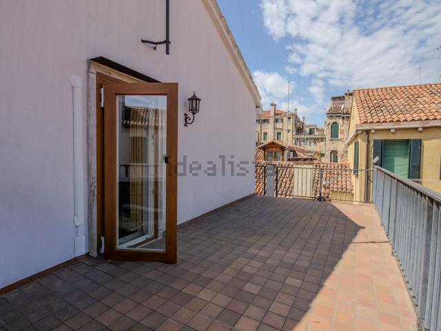 Appartamento in vendita di 75 m² in Fondamenta dei Ormesini