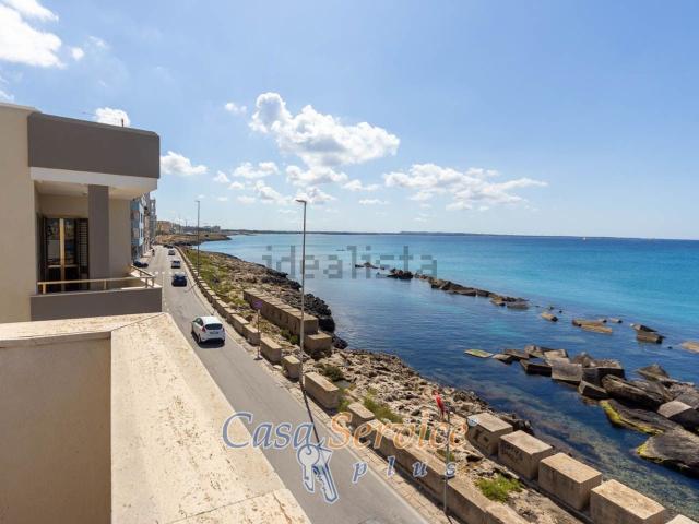 Appartamento in vendita di 75 m² in Lungomare Galileo Galilei
