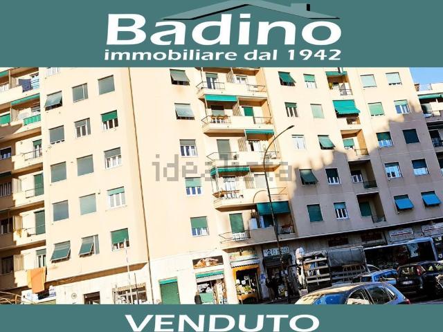 Appartamento in vendita di 75 m² in Largo San Francesco da Paola, 2