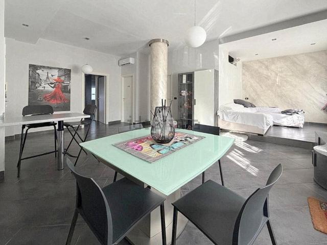 Appartamento in vendita di 75 m² in Piazza Caduti, 17