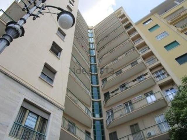 Appartamento in vendita di 75 m² in Piazza Cesare Battisti