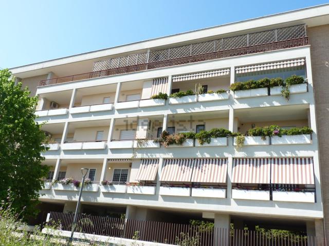 Appartamento in vendita di 75 m² in Piazza Monsignor Lionello Berti, 23