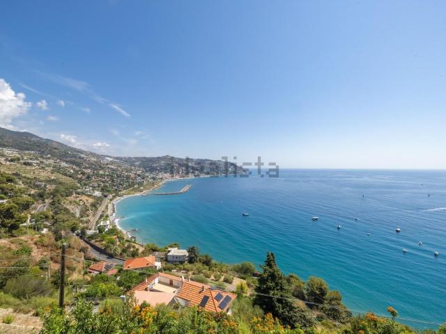 Appartamento in vendita di 75 m² in Strada Curtasse