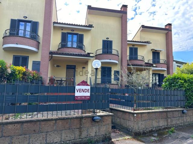 Appartamento in vendita di 75 m² in Strada Statale Cassia, 19