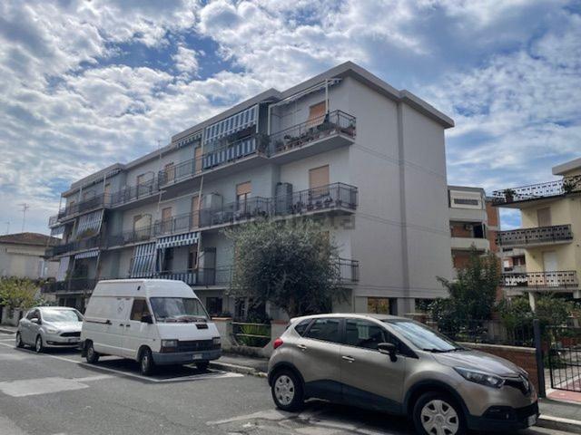 Appartamento in vendita di 75 m² in Via 2 Giugno, 49