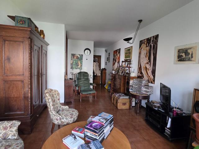 Appartamento in vendita di 75 m² in Via Tirreno, 321