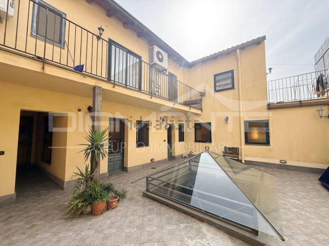 Appartamento in vendita di 75 m² in Via Trigona, 99